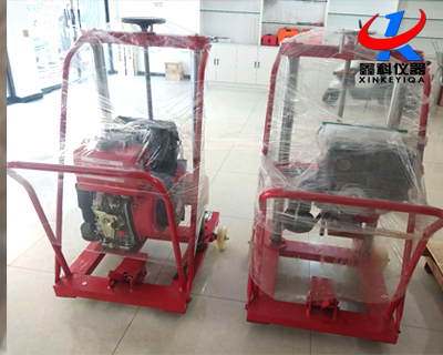 取芯機(jī).jpg 取芯機(jī).jpg